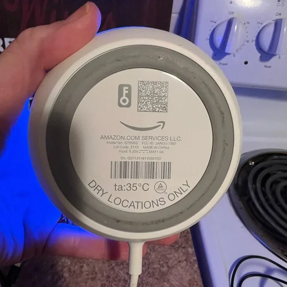 Amazon Echo Glow Colorful Smart Light - Picture 5 of 6